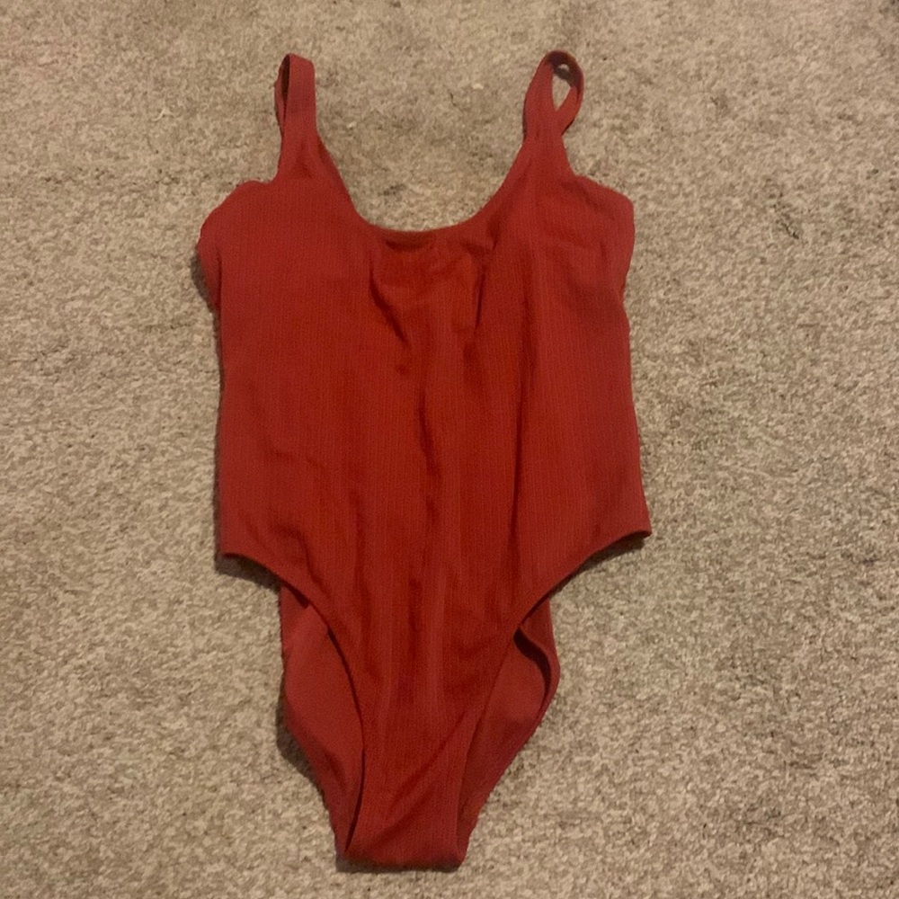 Ribbed orange swimsuit!